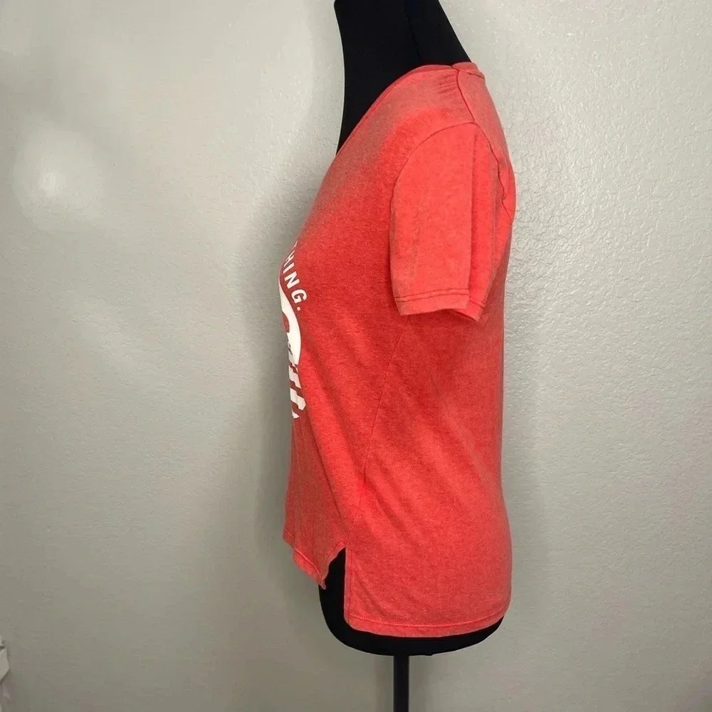 VTG Coca-Cola Graphic Women’s Red Vneck Short Sleeve XS